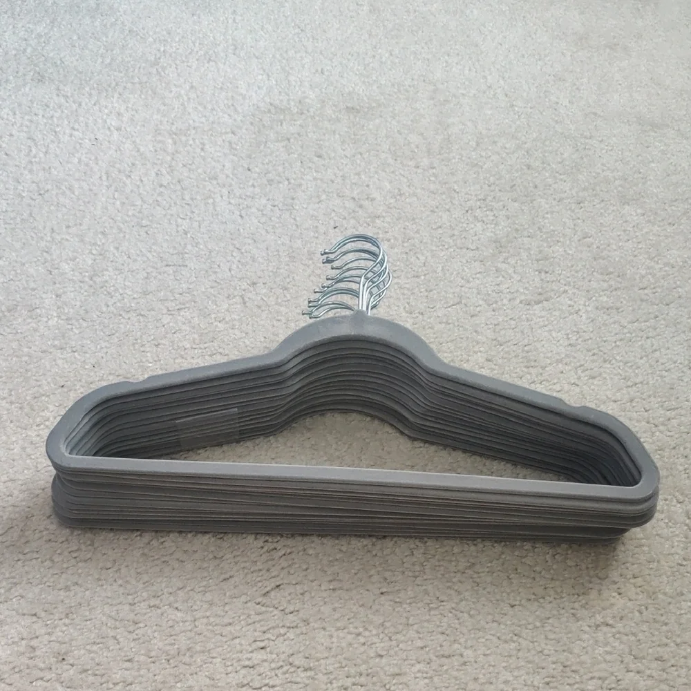 Lot Of 15 Gray Non-Slip Velvet Clothes Adult Size Hangers Organizetional Storage